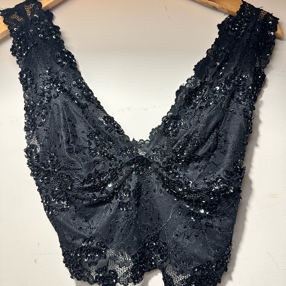 Bebe beaded/lace black crop top ✨